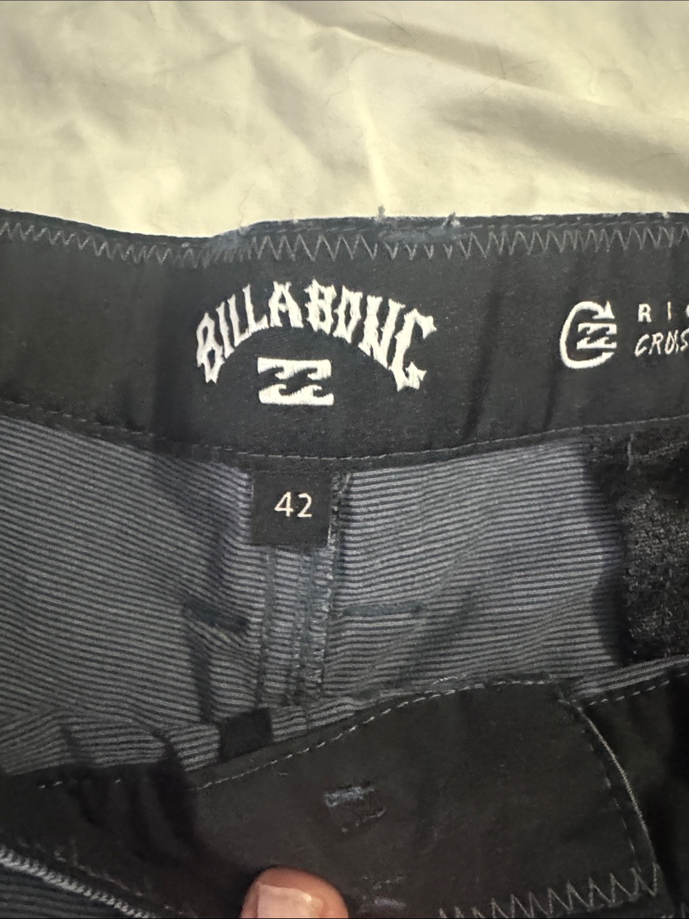 Billabong Men’s Blue Flat-Front Performance Shorts - Picture 2 of 7